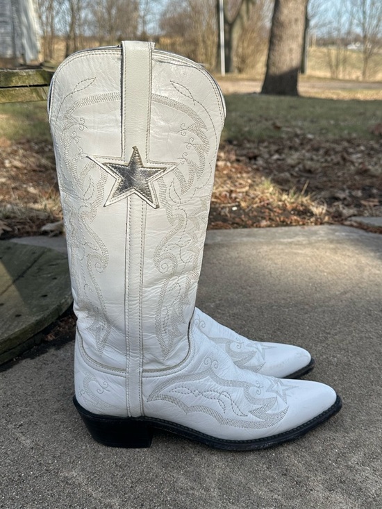 Lucchese Shoes - Lucchese Dallas Cowboy Cheerleader Boots 9 White Star Embroidered Football